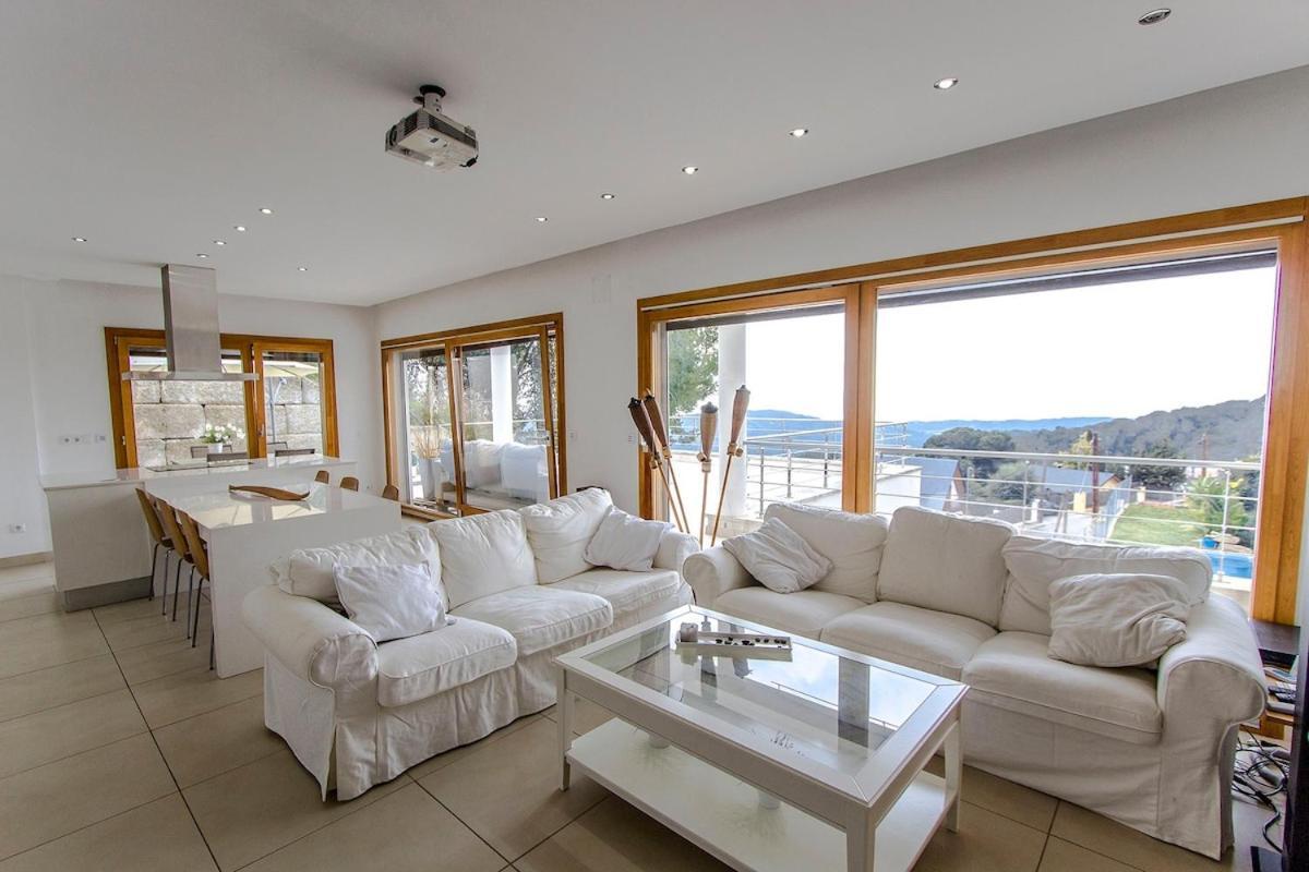 Catalunya Casas Modern Magnificence , Only A Few Km To The Beach! Sant Cebrià de Vallalta 外观 照片