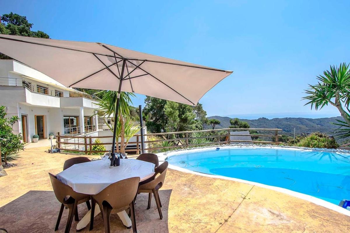 Catalunya Casas Modern Magnificence , Only A Few Km To The Beach! Sant Cebrià de Vallalta 外观 照片